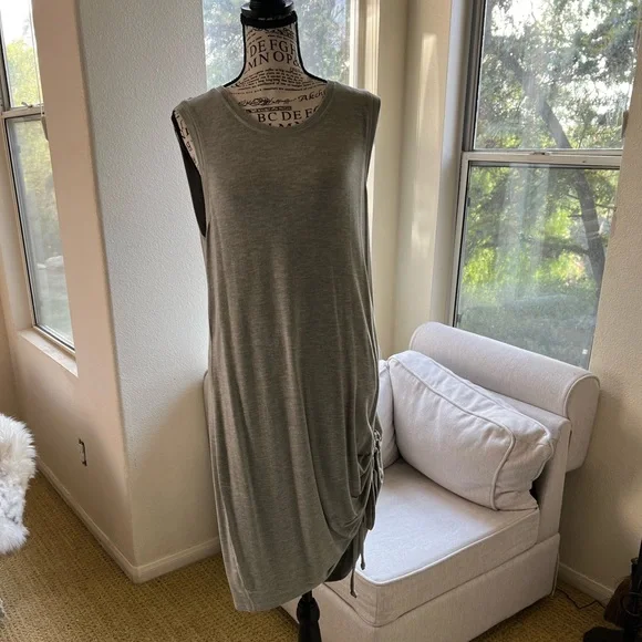 jersey dress with strings PE/SMOOTH JERSEY STRINGS GATHERED DRESS WITH TYROLEAN TAPES